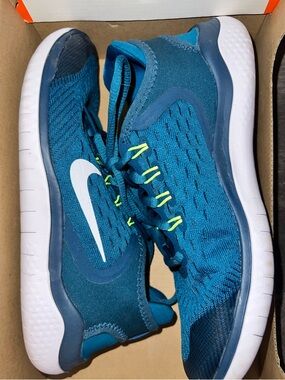 Nike Kids' Teal Blue FREE RN 2018